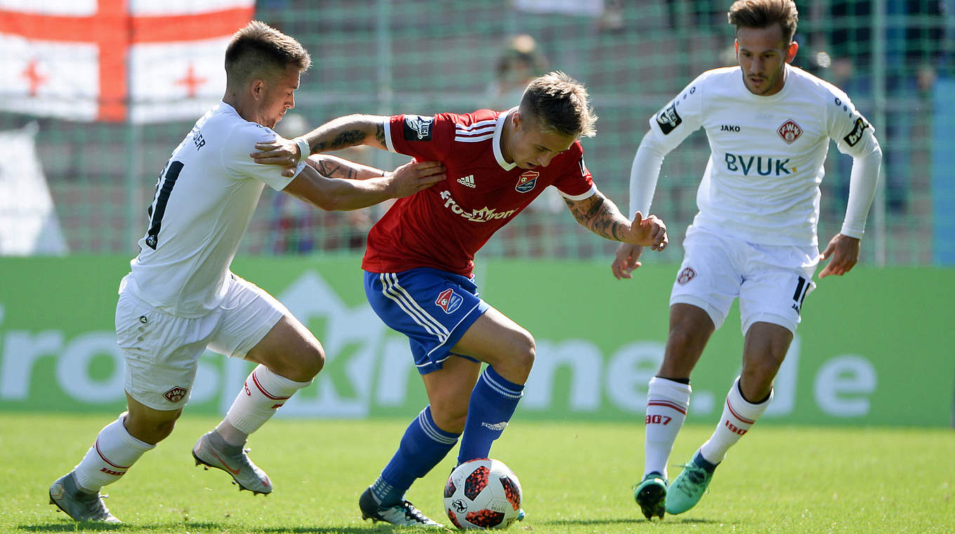 Setzen sich gegen die SpVgg Unterhaching durch: die Würzburger Kickers © 