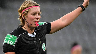 Leitet ihr 55. Spiel in der Allianz Frauen-Bundesliga: Mirka Derlin © imago/foto2press