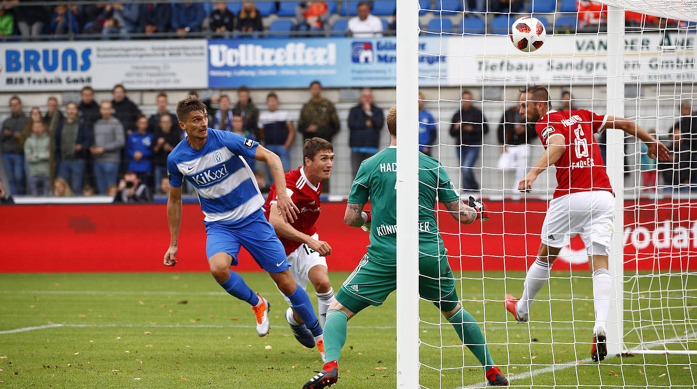 Der Auftakt ins Torspektakel: Meppens Jovan Vidovic (l.) trifft zur Führung © Getty-Images