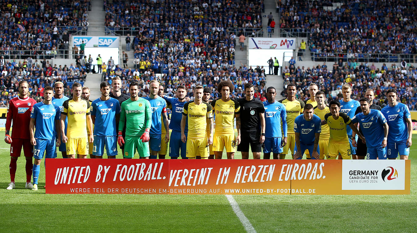 Aktionsspieltag: die TSG Hoffenheim beim Mannschaftsbild mit Borussia Dortmund © Getty-Images