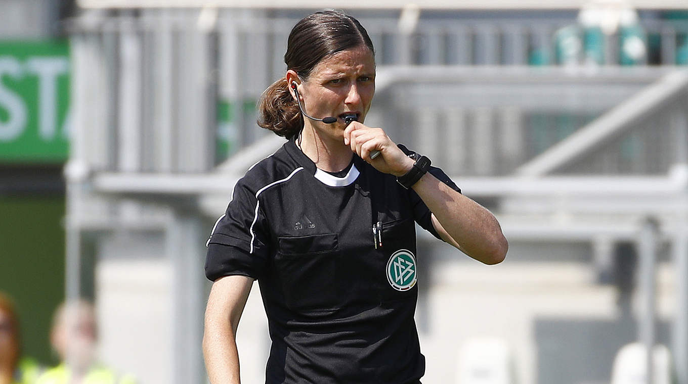 Zum 39. Mal in der Frauen-Bundesliga im Einsatz: Schiedsrichterin Susann Kunkel © Getty Images