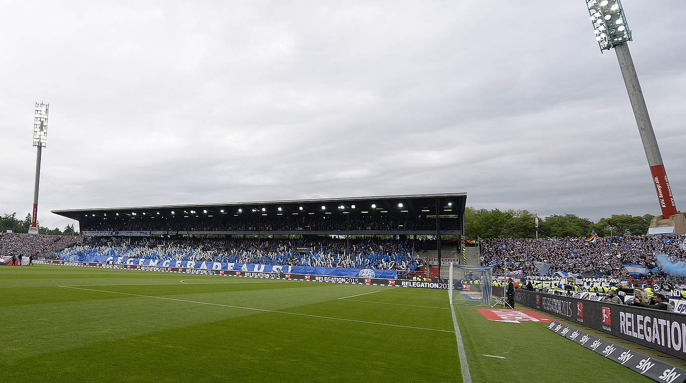 Das Wildparkstadion wird abgerissen: Der KSC hat zum Abschied Würzburg zu Gast © 2015 Getty Images