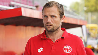 Tabellenführung möglich: Mainz-Trainer Bo Svensson hat den Spitzenplatz im Blick © imago/Martin Hoffmann