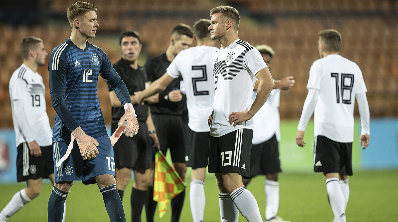 Niedergeschlagen: Die DFB-Junioren belohnen sich nicht für eine gute zweite Halbzeit © 2018 Getty Images
