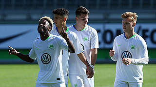 Wieder gegen eine Berliner Mannschaft: Wolfsburg muss zu Hertha BSC  © imago/regios24