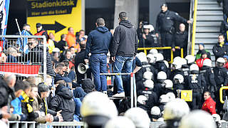 Ausschreitungen in Dortmund: Hertha-Zuschauer gerieten mit Polizisten aneinander © GettyImages