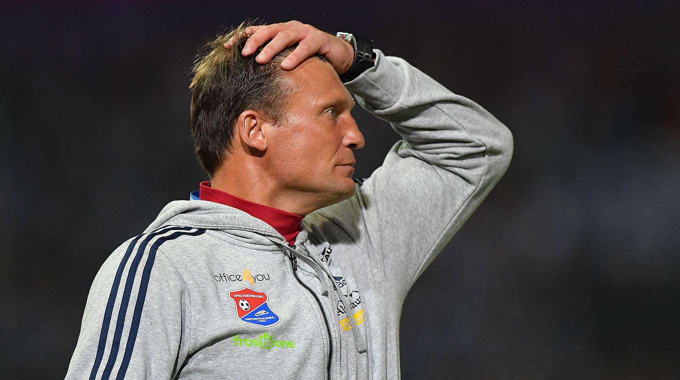 Haching-Trainer Claus Schromm: "Graue Haare bekomme ich, wenn wir nicht wir sind" © GettyImages