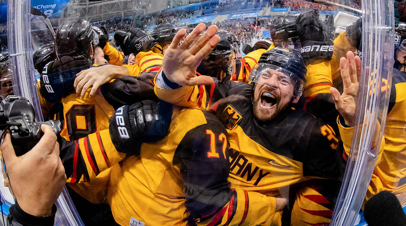 "Sportfoto des Jahres 2018": Sascha Fromm setzt die Eishockey-Olympioniken in Szene © Sascha Fromm / Thueringer Allgemeine