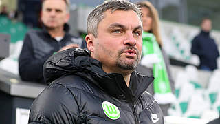 Bleibt langfristig beim VfL Wolfsburg: U 19-Trainer Thomas Reis © imago/regios24
