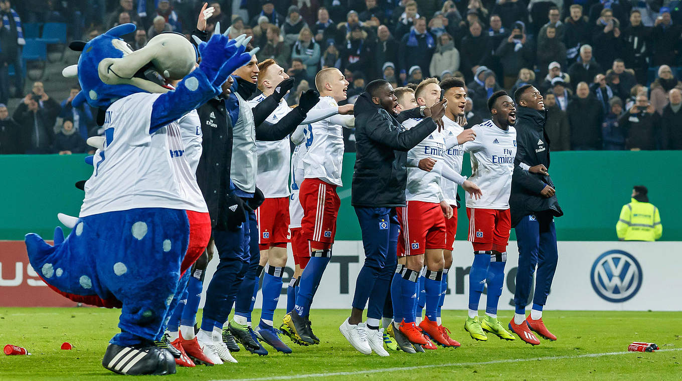 Zieht erstmals als Zweitligist ins Viertelfinale ein: Der Hamburger SV besiegt Nürnberg © 2019 TF-Images