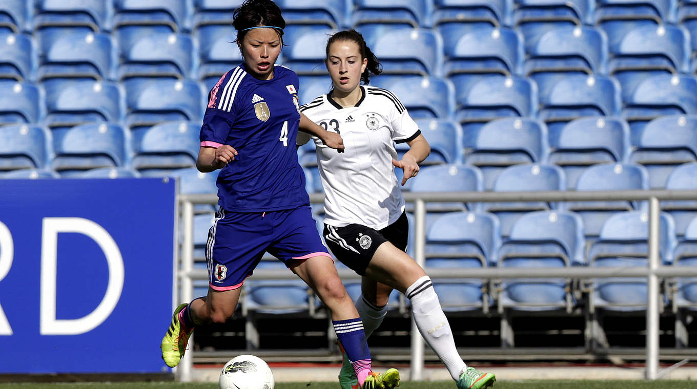 Schon beim 3:0 gegen Japan 2014 dabei: Sara Däbritz (r.) beim Algarve Cup © Getty Images