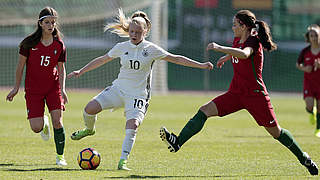 Trifft in der ersten Halbzeit zur deutschen Führung: Noelle Maier (M.) © 2019 Getty Images