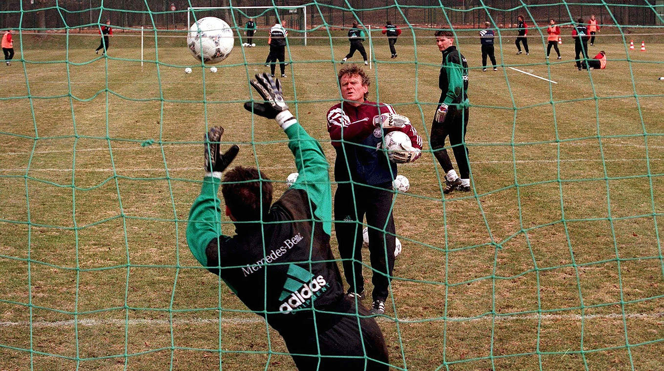 Hat den "Bundestorwarttrainer" erfunden: Sepp Maier als Coach der Nationaltorhüter © Bongarts