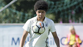 Trifft zum 2:0 für den SC Freiburg: U 17-Nationalspielerin Victoria Ezebinyuo © 2018 Getty Images