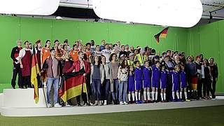 Zusammen auf der großen Bühne: Amateure, Ehrenamtler und Nationalspieler © Volkswagen