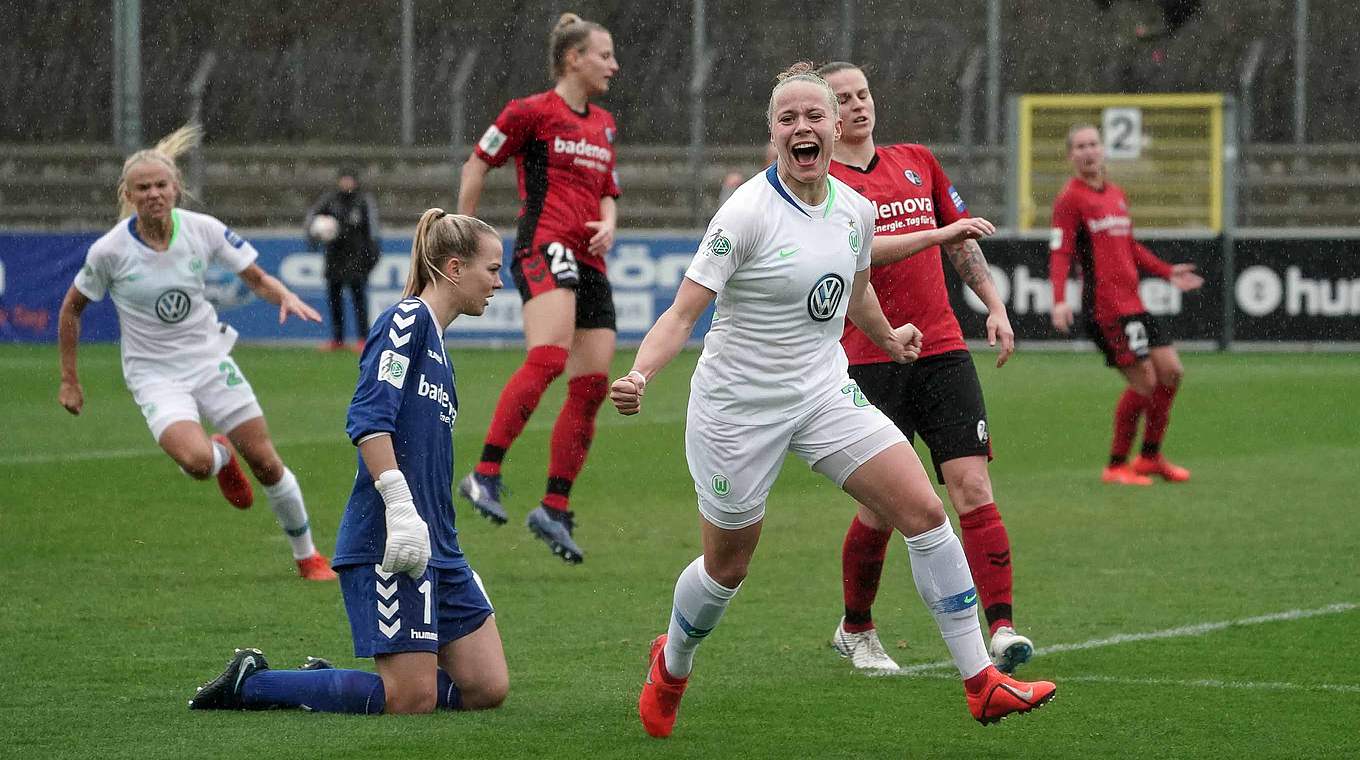 Erlösender Jubel: Pia-Sophie Wolter erzielt das 2:1 gegen Freiburg © Jan Kuppert