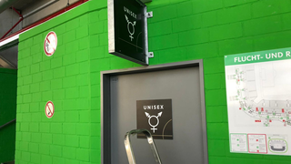 Beim Länderspiel in Wolfsburg wird es erstmals Unisex-Toiletten geben © DFB