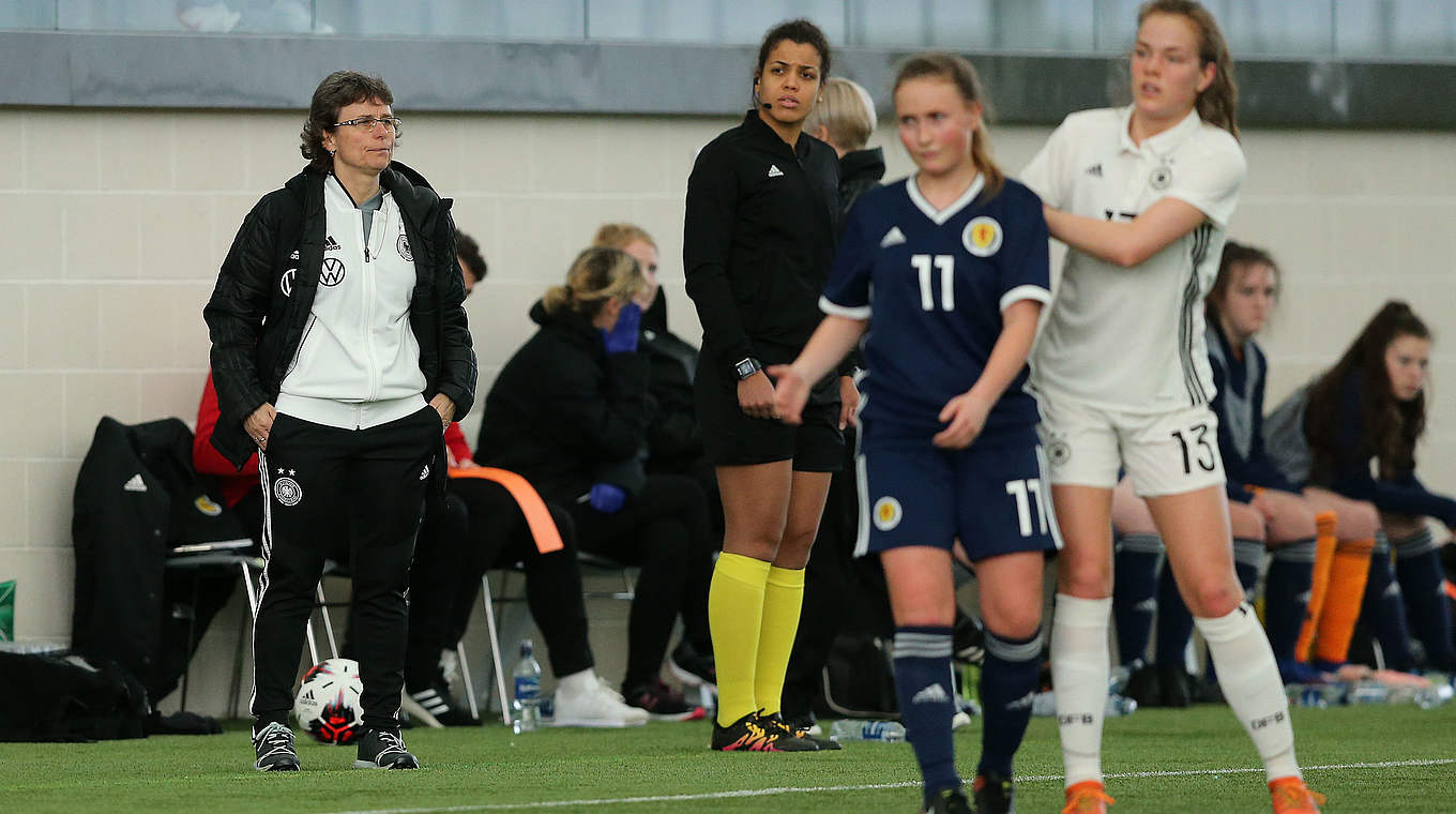 Ulrike Ballweg (l.): "Ich bin mit der Entwicklung meiner Spielerinnen zufrieden" © Getty Images