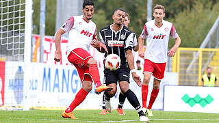 Voller Einsatz im Abstiegskampf: Der VfR Aalen tritt bei Fortuna Köln an © imago/Eibner