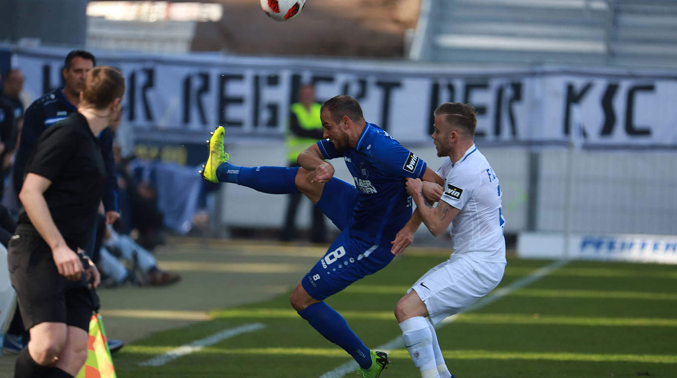 Kein Sieger in Karlsruhe: Hansa Rostock entführt einen Punkt an die Ostseeküste © imago images / Carmele/tmc-fotografie.de