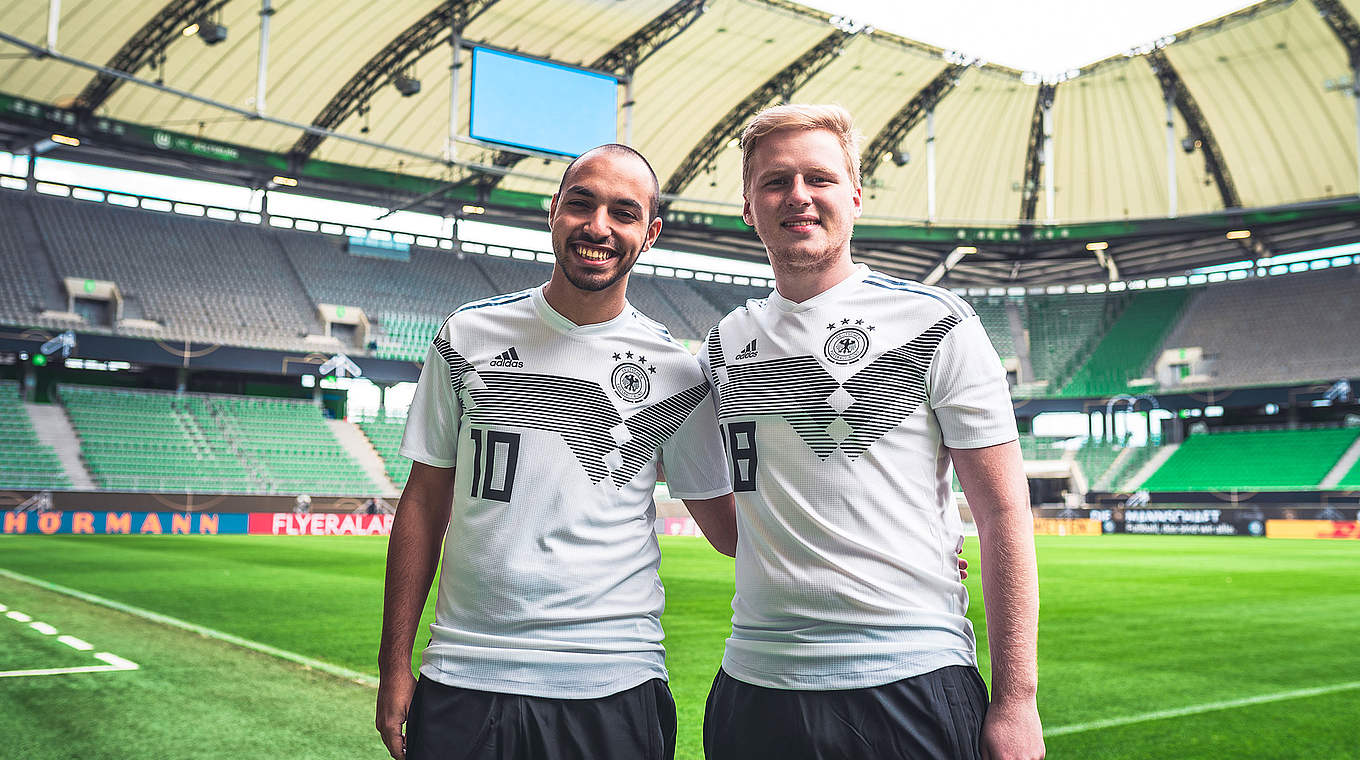 MoAuba: "Wearing the national team kit is something very special."  © DFB