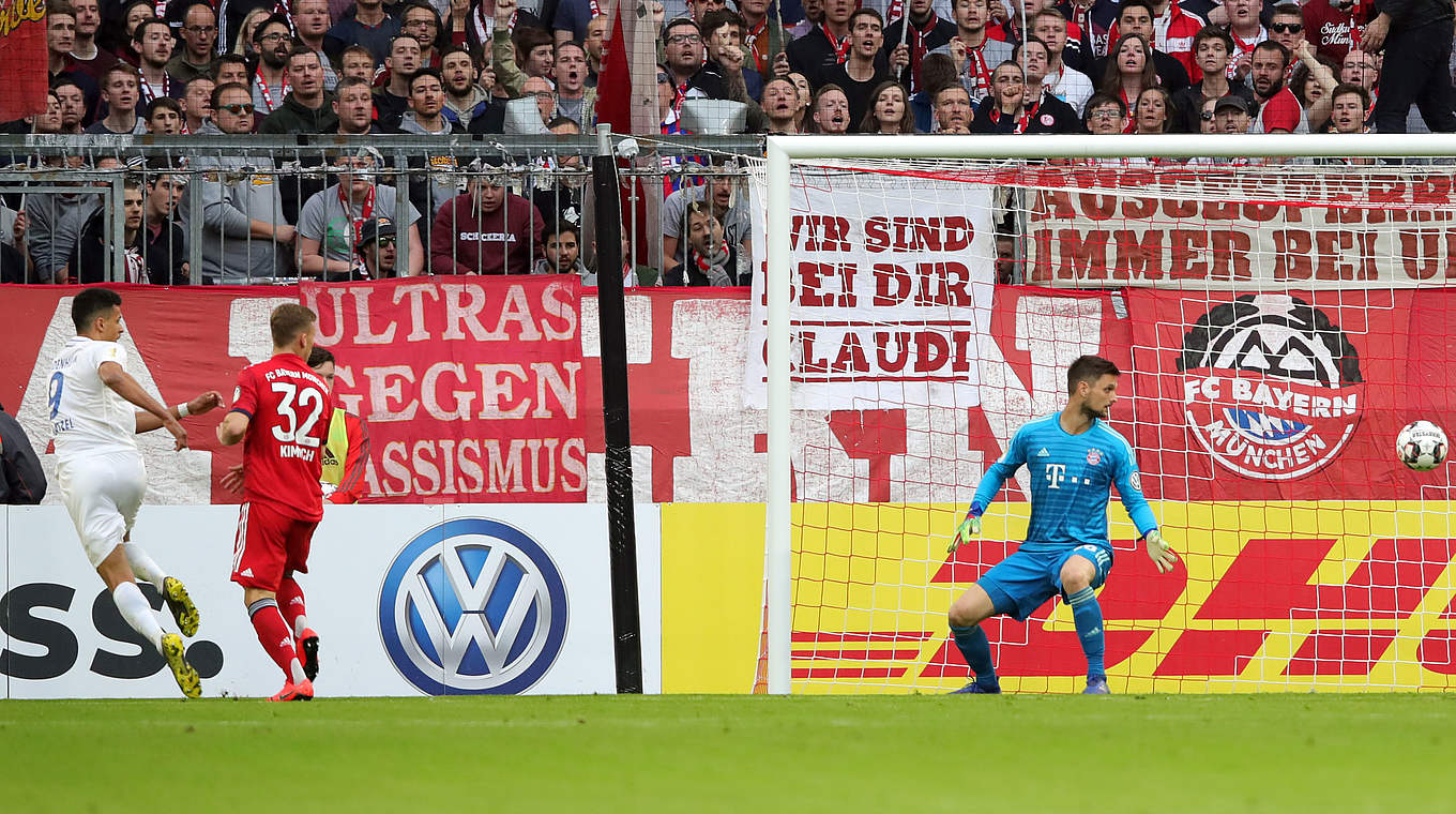 Robert Glatzel (l.) scores the equalizer for Heidenheim. © Getty Images