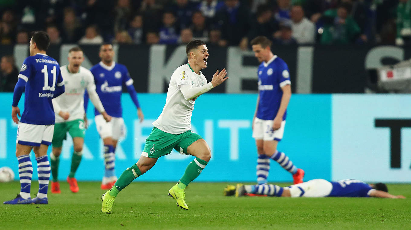 Auf dem Weg ins Halbfinale: Milot Rashica (v.) bringt Werder auf Siegkurs © Getty Images