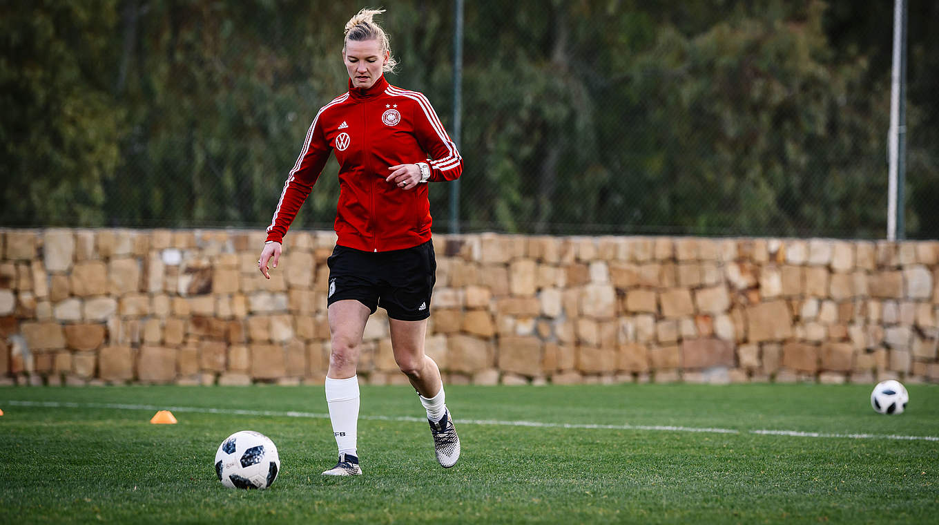 Alex Popp über das erste Ziel bei der WM: "Wir wollen schon Gruppenerster werden" © Getty Images