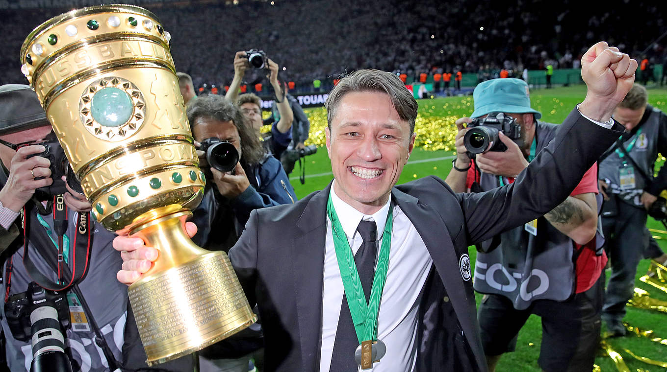2018 mit Frankfurt siegreich: Bayern-Coach Niko Kovac kann den Pokal "verteidigen" © 2018 Getty Images