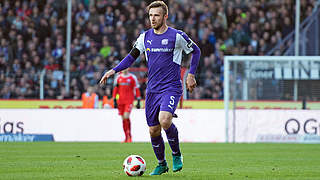 Wegen einer Tätlichkeit für zwei Spiele gesperrt: Konstantin Engel vom VfL Osnabrück © imago images / Noah Wedel