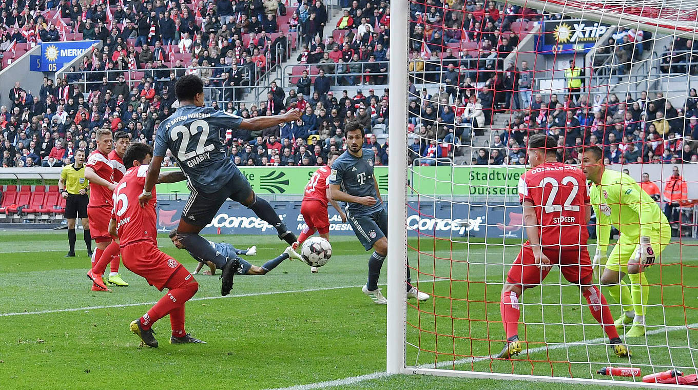 Gnabry scores a backheel for Bayern.  © imago images / Team 2