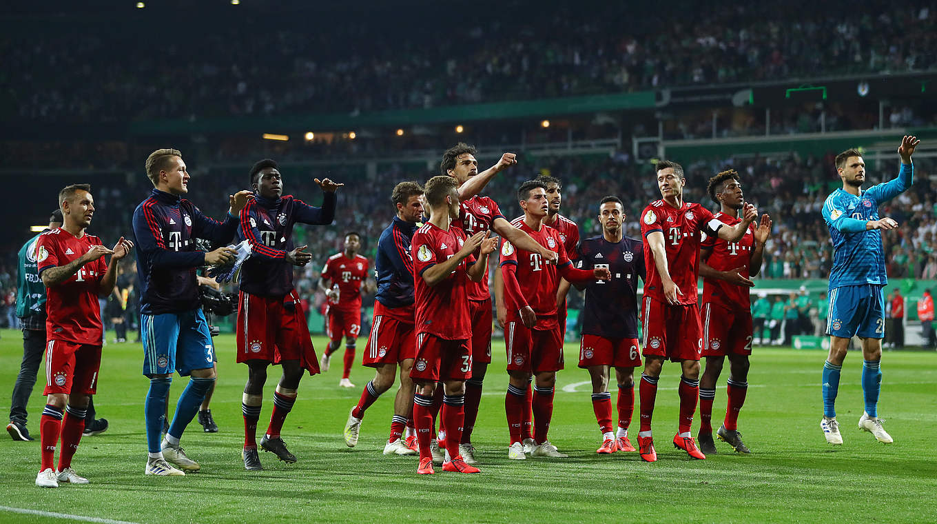 Jubelnde Bayern: Die Münchner stehen bereits zum 23. Mal im DFB-Pokalfinale © Getty-Images