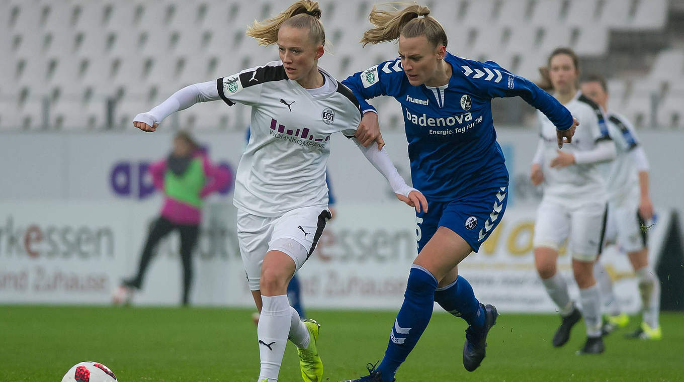 Wiedersehen in Freiburg: Lea Schüller (l.) reist mit Essen in den Breisgau © imago/foto2press