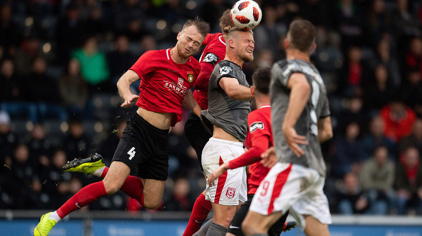 Kein Sieger in Aspach: Die SG Sonnenhof und der Hallesche FC trennen sich Remis © Getty Images