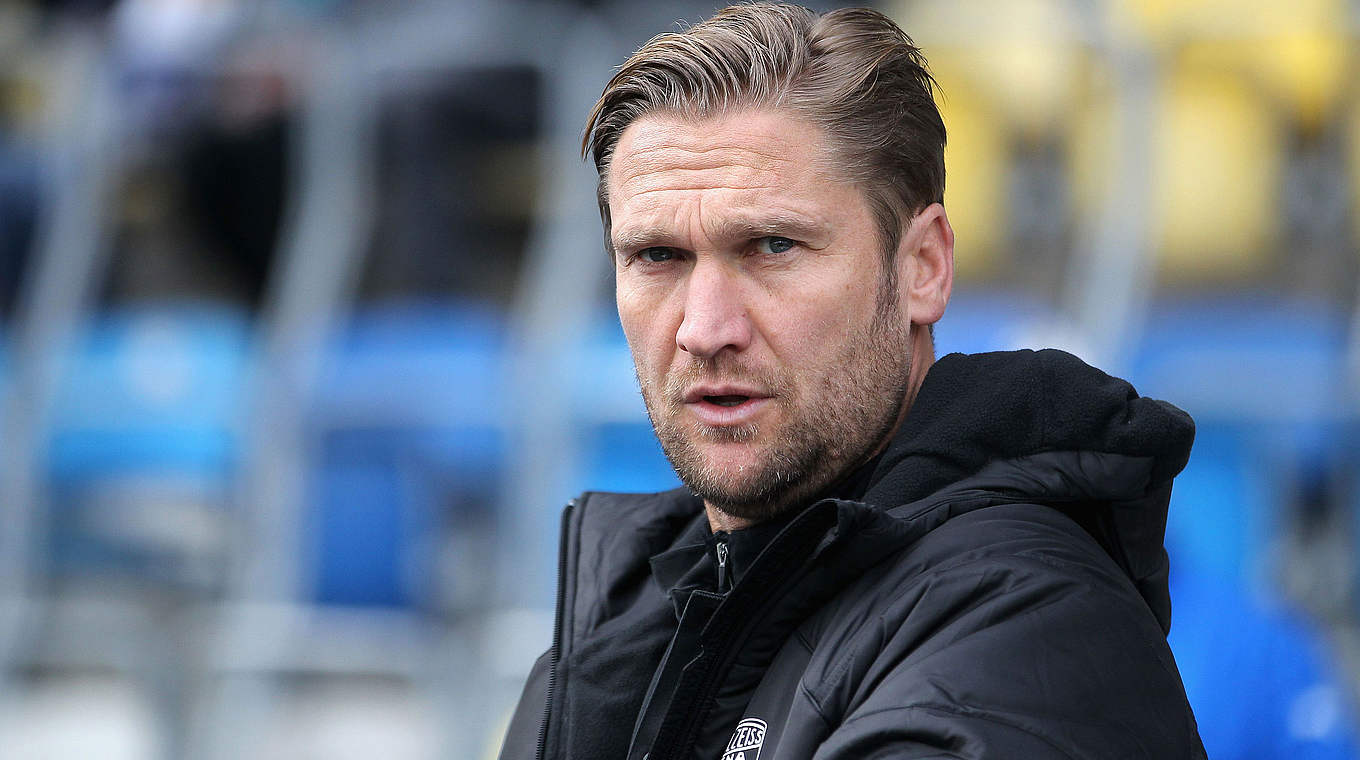 Muss wohl mit Carl Zeiss Jena absteigen: Trainer Kenny Verhoene © GettyImages