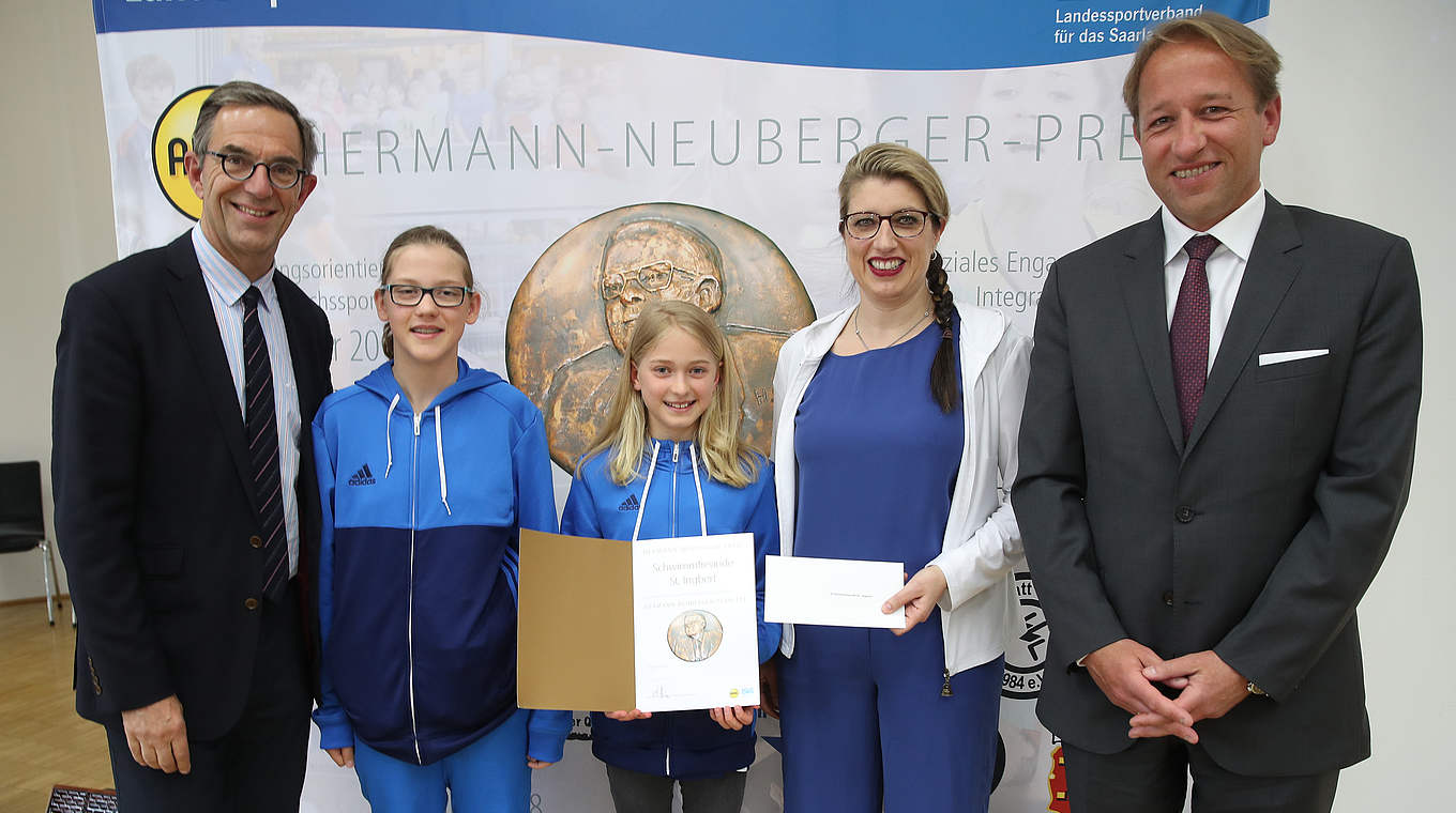 Hermann-Neuberger-Plakette für die Schwimmfreunde St. Ingbert © 2019 Getty Images