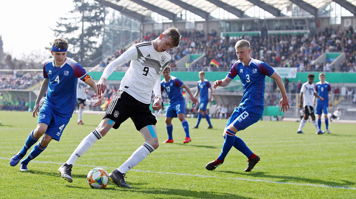 Gibt sein Debüt in der U 19 von Werder Bremen: U 17-Nationalspieler Nick Woltemade © 2019 Getty Images
