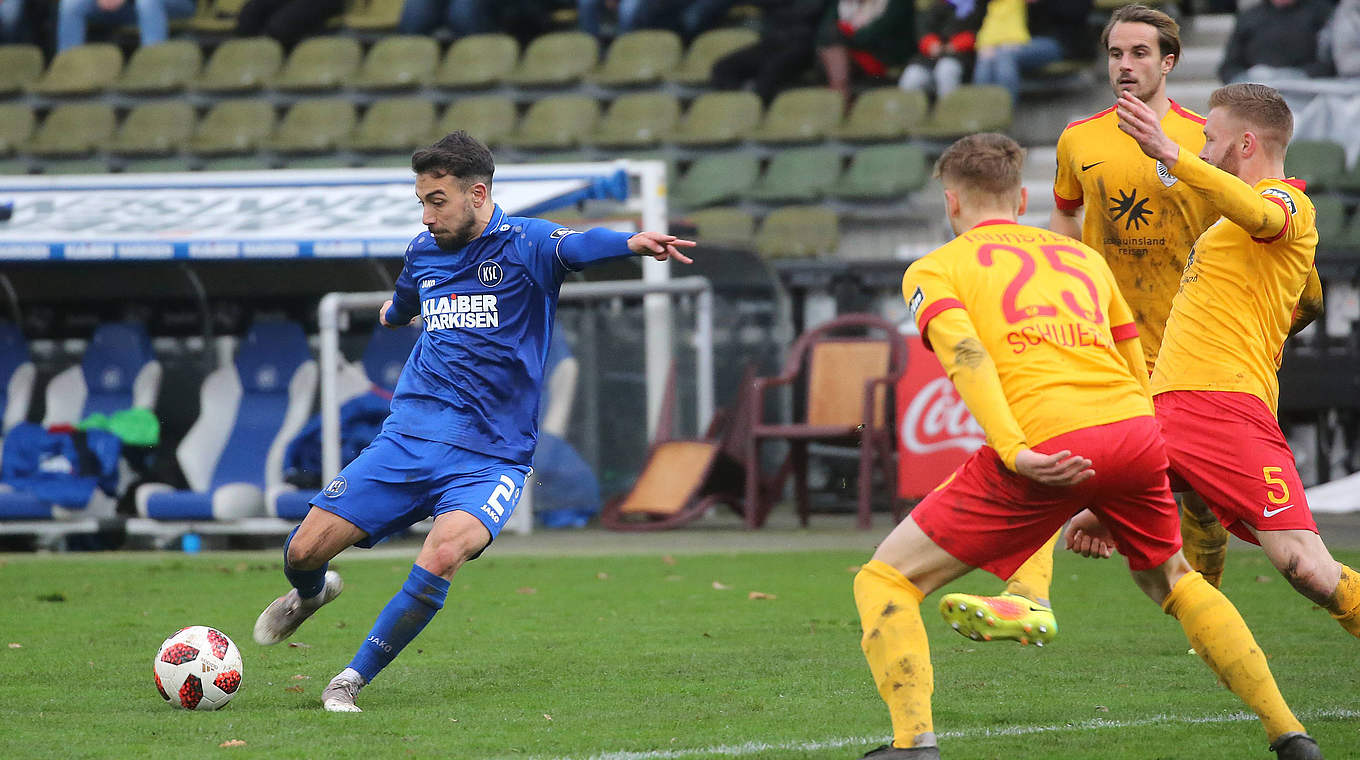 Karlsruhe steht vor dem letzten Schritt: "Aufstieg in Münster sichern und dann feiern" © imago/Sportfoto Rudel