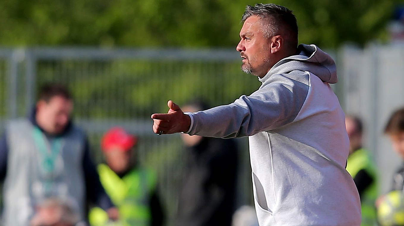 VfL-Coach Thomas Reis: "Wir müssen vor allem in der Defensive stärker spielen" © GettyImages