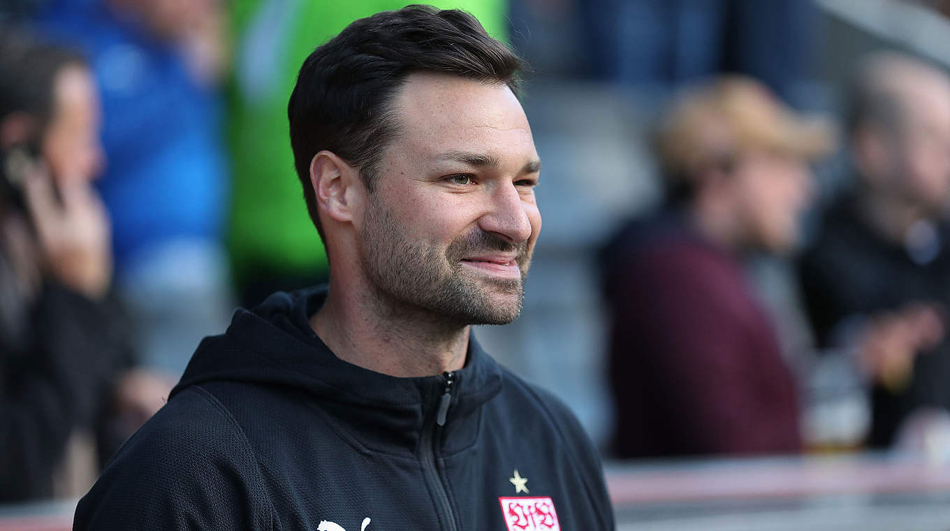 VfB-Trainer Daniel Teufel: "Ich hoffe, dass wir in Wolfsburg unsere Chancen besser nutzen" © GettyImages