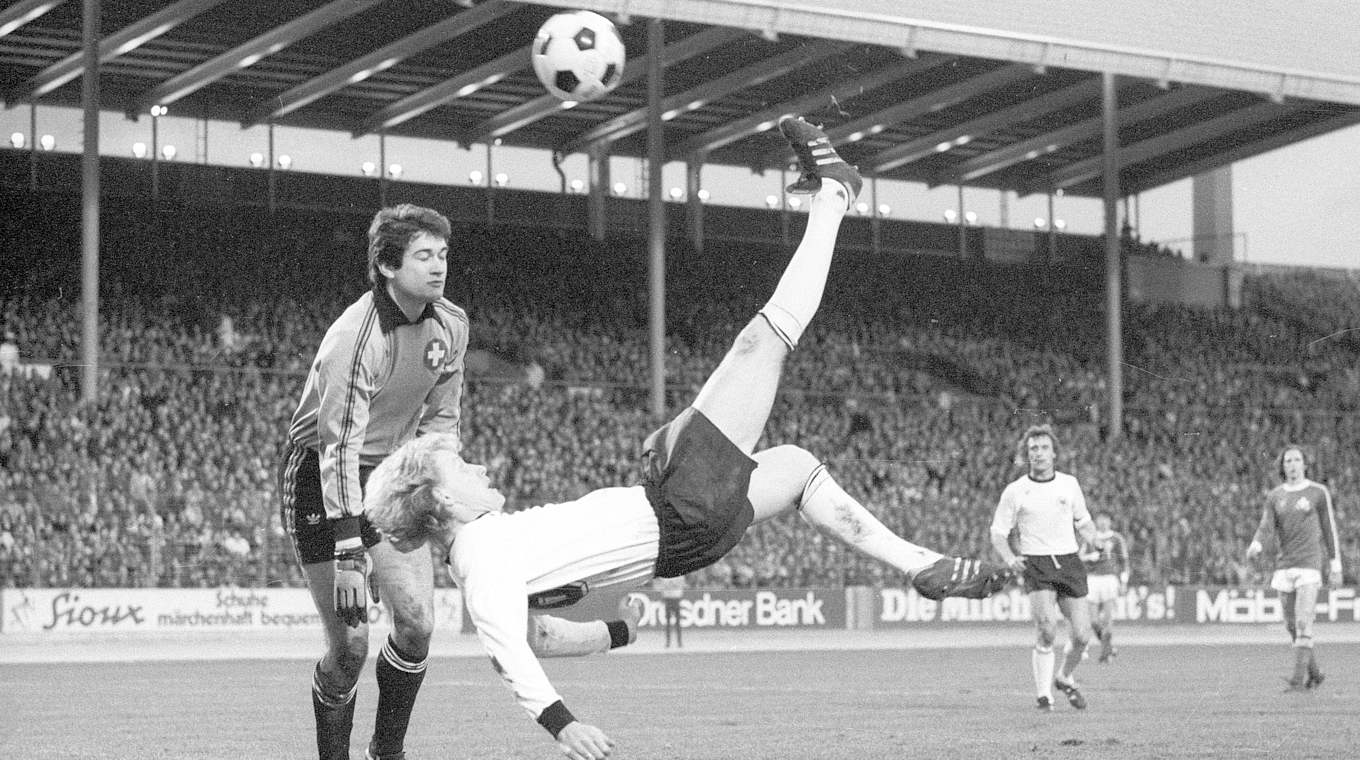 Lief 1977 erstmals für die A-Nationalmannschaft auf: Manfred Burgsmüller © imago sportfotodienst