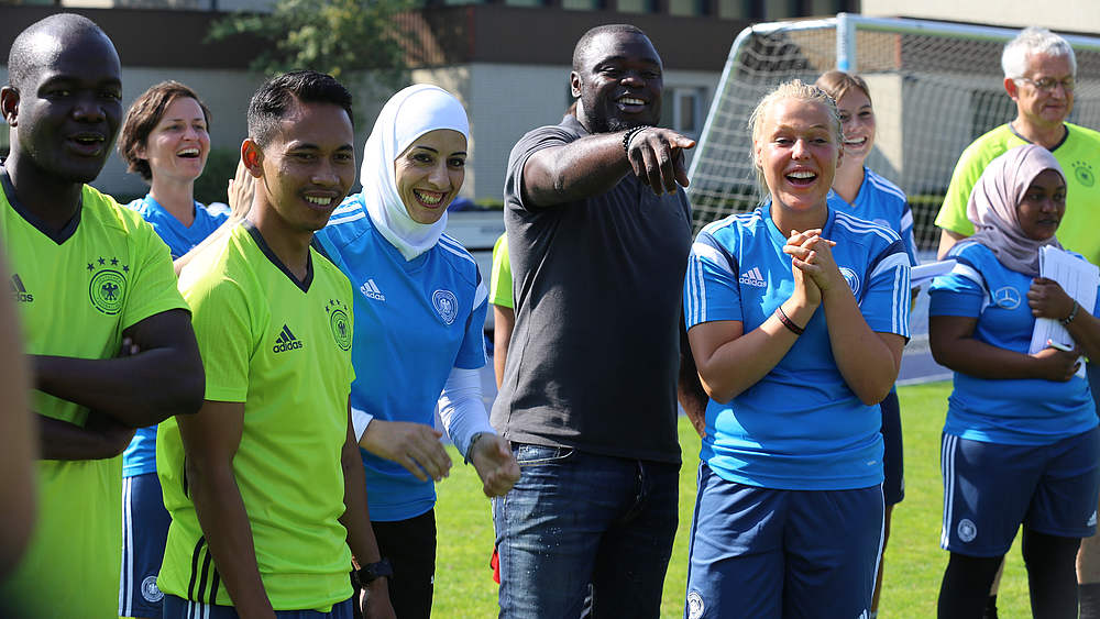 Gerald Asamoah (M.) zu Gast beim IIC 2018    © Oliver Becker