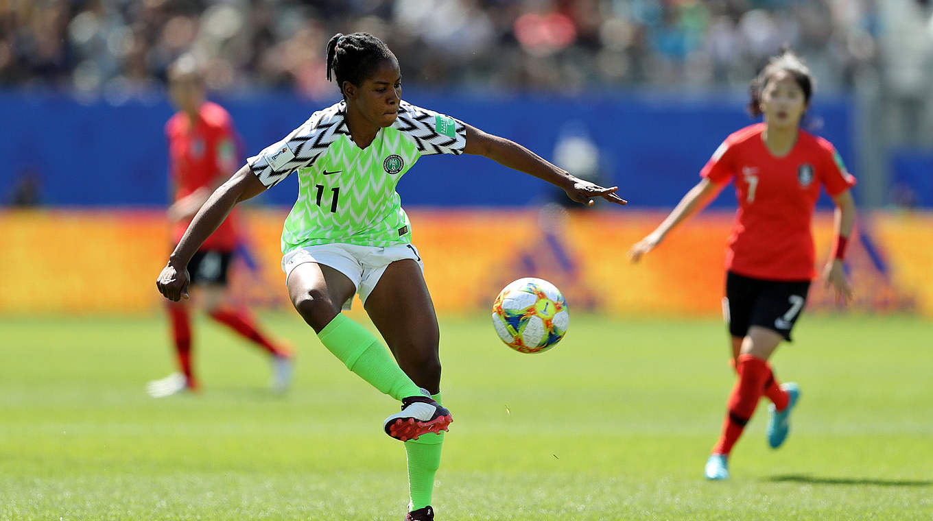 Weiter mit guten Chancen auf das Achtelfinale: Nigeria mit Chinaza Uchendu © 2019 Getty Images