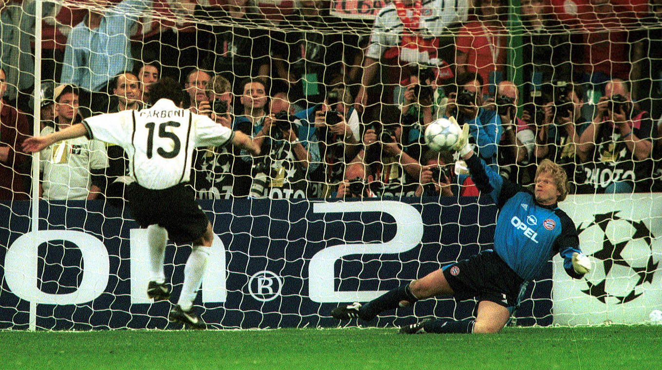 Parierte im CL-Finale 2001 gegen Valencia drei Elfmeter: Oliver Kahn © imago images / Contrast