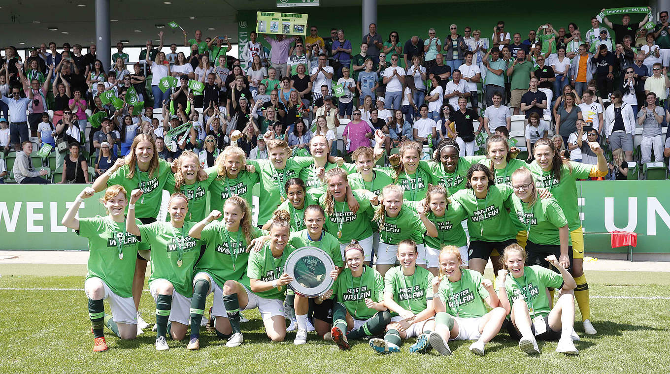 Zum zweiten Mal in Folge Deutscher Meister: Wolfsburg gewinnt gegen Freiburg © 2019 Getty Images