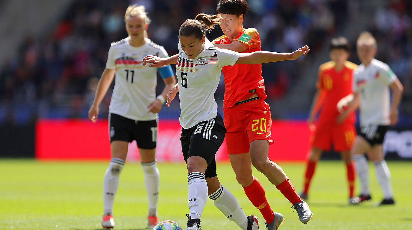 Oberdorf (Nr. 6): "Für jede Spielsituation klare Anweisungen von der Bundestrainerin" © GettyImages