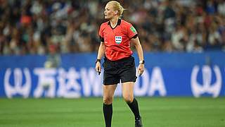 Erleidet bei Frankreich gegen Norwegen eine Muskelverletzung: Bibiana Steinhaus © 2019 Getty Images