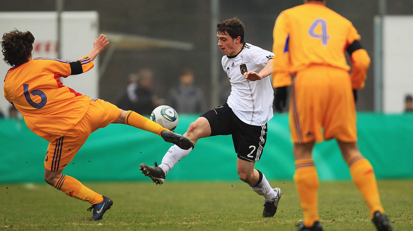 Dauerbrenner: Nach seinem U 16-Debüt folgen 38 Einsätze für die Junioren-Teams © 2011 Getty Images