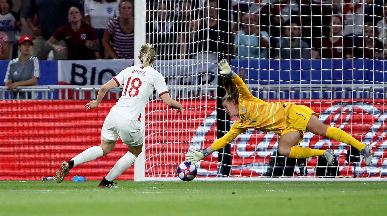 Das zwischenzeitliche 1:1: Ellen White (l.) trifft zum Ausgleich © 2019 Getty Images