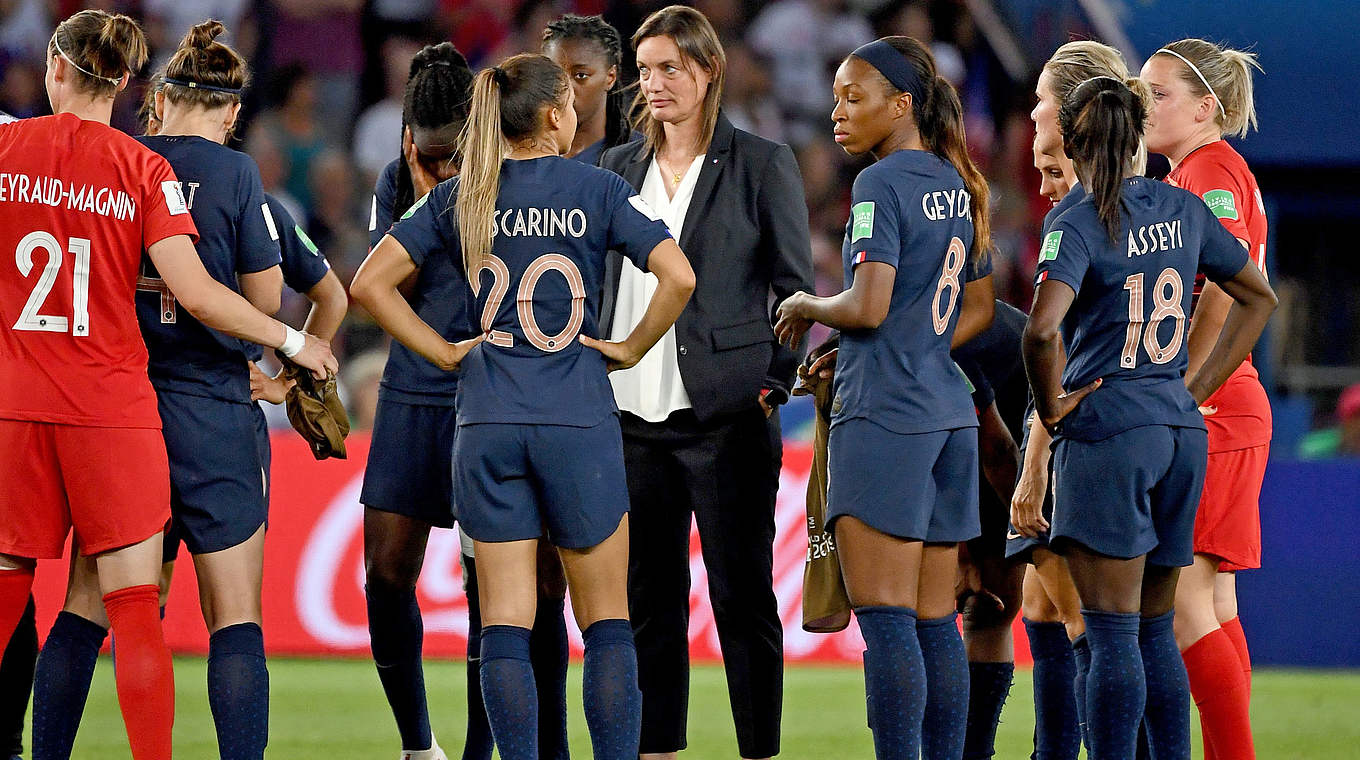 "Nur" Fair Play Award: Enttäuschung bei Gastgeber-Trainerin Corinne Diagne © Getty Images